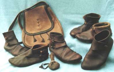 Reproduction leather shoes and pouch by Regia Anglorum