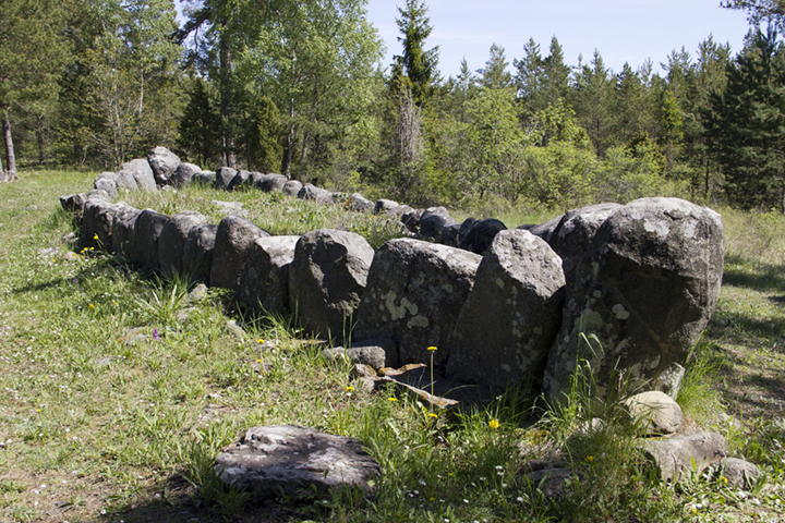 Tjelver's Grave – the stone ship setting of Gotland’s first resident, subject of a video we made.